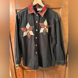 Greenfield VTG 90s Black Button-Up Shirt w/ Red Plaid Collar and Poinsettias. L